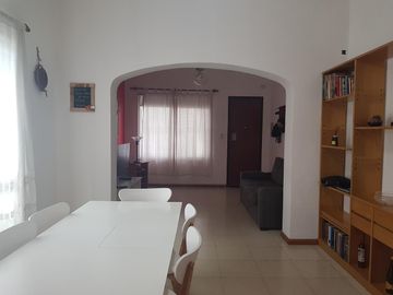 VENTA - Casa, 3 dorm - EXCELENTE UBICACIÓN, Lomas de...