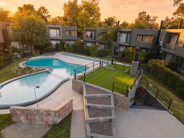 VENTA CASA DÚPLEX 3 AMB CON JARDÍN, PARRILLA, PILETA Y...