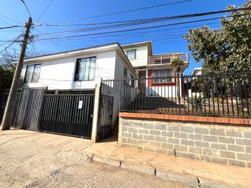 Vendo Casa 180 m2, 4 Habitaciones, Santa Julia, Viña