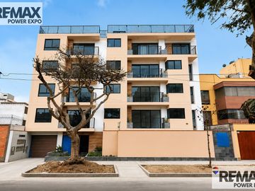 Venta de Departamento de Estreno en Santiago de Surco...