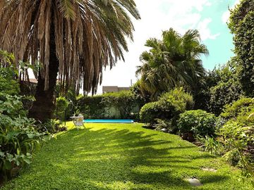 VENTA CASA 5 AMB PARQUE PILETA COCHERA HAEDO