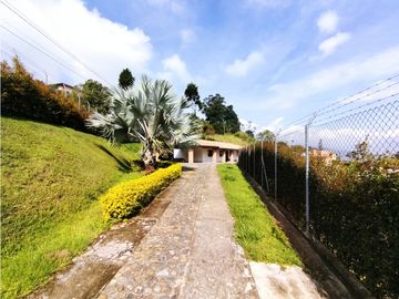 Casa en Arriendo en Envigado sector Antillas