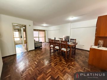 Departamento en Venta de 2 Dormitorios con Cochera -...