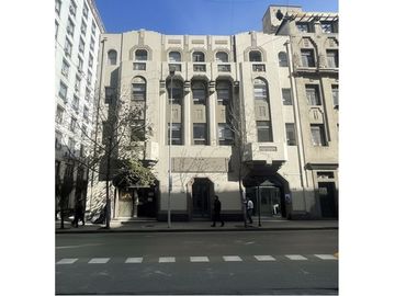 Edificio en el Corazón de Santiago Centro