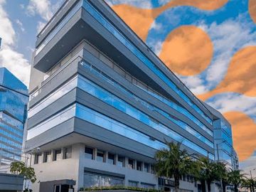 Oficina en renta y venta Centro Norte, piso alto con...