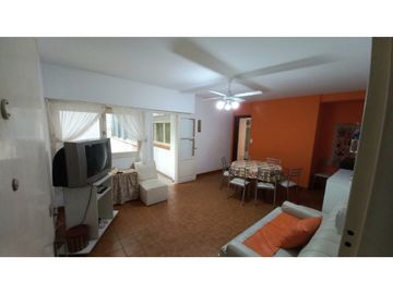 Departamento 4 amb. 2 baños y Cochera. La Perla. Cel...