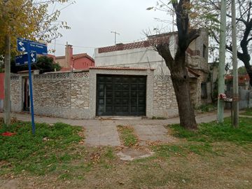 Casa en venta en Aldo Bonzi