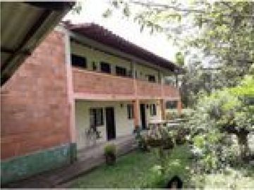 VENDO HERMOSA FINCA, BARBOSA ANTIOQUIA, VEREDA AGUAS CLARAS