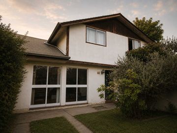 Casa en venta  en LA REINA