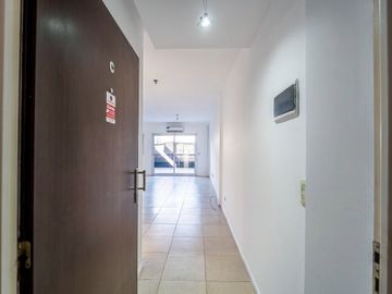 Venta 2 amb con Balcon aterrazado.