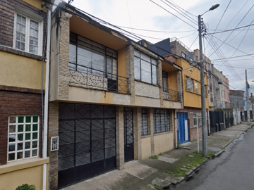 Casa en Venta 9x19 metros Barrio Acevedo Tejada cerca a...