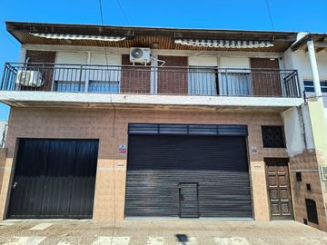 LOCAL / DEPOSITO CON CASA EN VENTA.
