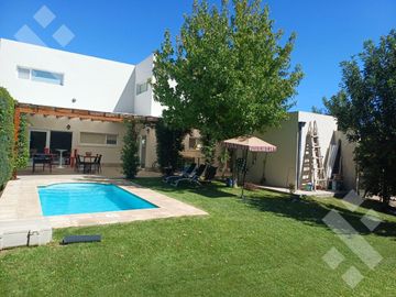 En Venta | Casa de 3 Dormitorios | Apta Credito...