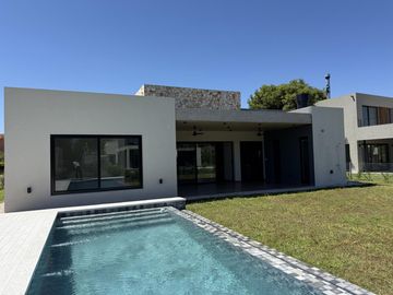 Venta | Casa a Estrenar en La Calesa, Pilara | VCO...