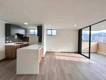 Apartamento En Venta Sector las Vegas, Envigado -...