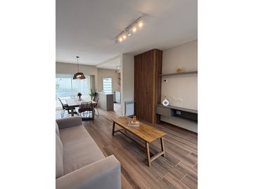 VENTA/ DUPLEX DE 4 AMBIENTES CON COCHERA / MAR DEL.PLATA