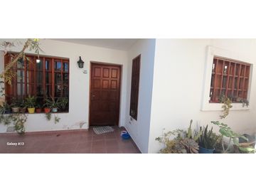 CASA EN ALQUILER EN B° SAN RAFAEL