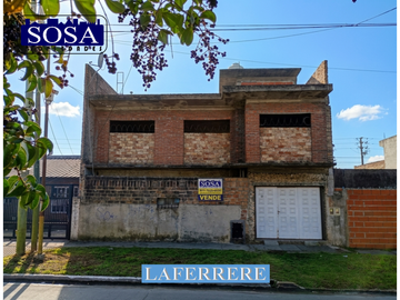 Casa en Gregorio de Laferrere Centro Calle Ezeiza Nº 5969