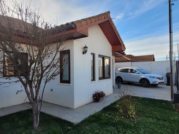 Casa en venta  en MACHALÍ