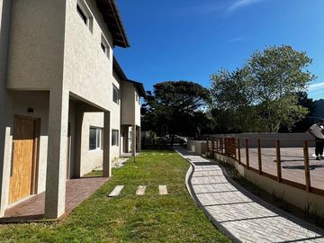 Dúplex en Venta de 1 Ambiente en Las Gaviotas con...