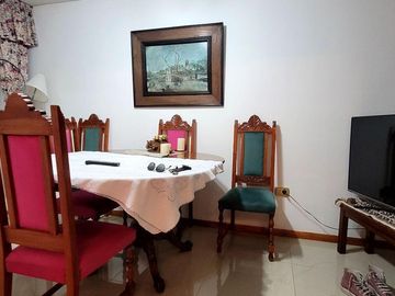 Venta Casa 3 dormitorios - Depto 1 dormitorio....