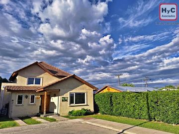 Casa en arriendo 3D | 3 B | Sala de Estar | Estac. Lindero