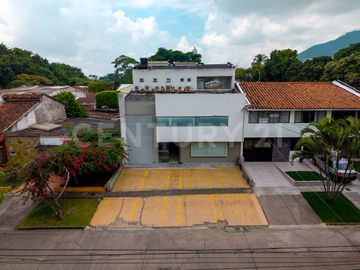 VENTA CASA BARRIO LA FLORA DE CALI