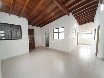 VENDO APARTAMENTO EN PRADO CENTRO