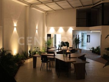 SE VENDE  EDIFICIO DE APARTAESTUDIOS CON LICENCIA PARA...