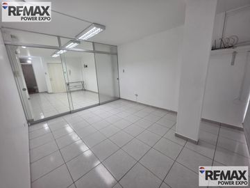 ALQUILER DE OFICINA EN SAN MARTIN DE PORRES