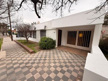 VENTA CASA 3 DORMITORIOS PATIO ALTO VERDE CÓRDOBA