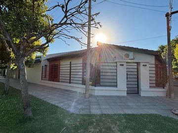 CASA EN VENTA EN BRAGADO