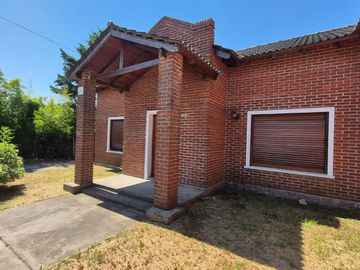 VENTA CASA 2 DORM PARQUE 133 E 491 Y 492 - JOAQUIN...