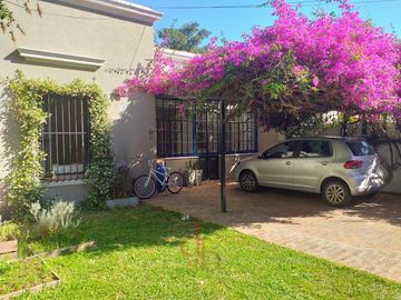 Casa en Jose Marmol zona sur Oportunidad! Cercano a...