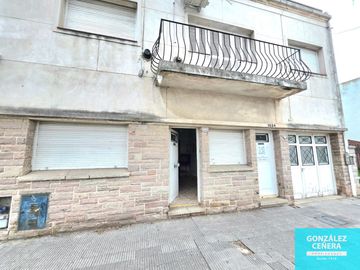 Casa en venta c/ cochera en ALEM 1022