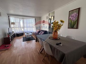 "Hogar Urbano en el Corazón de Santiago"