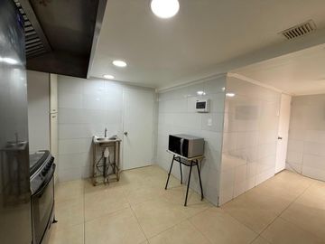 HERMOSA CASA MUY AMPLIA CERCA DE TODOS LOS SERVICIOS