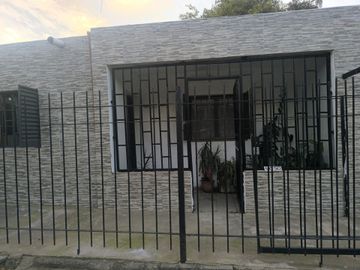 VENTA CASA 3 DORM B° SAN ROQUE