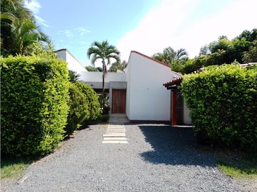 CASA CAMPESTRE EN EN LA MORADA UNIDAD CERRADA
