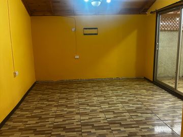 VENTA DE DEPARTAMENTO EN MOSTAZAL 5D 1B