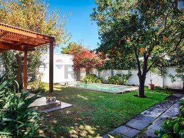VENTA CASA METRO SIMON BOLIVAR ÑUÑOA