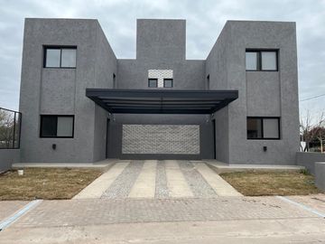 Duplex en Venta en La Paya 2, 3 dormitorios, Escritorio,...
