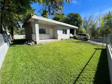 Hermosa casa en venta, 2 dormi, jacuzzi, pileta, parque,...