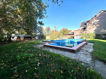 VENTA | Importante Casa sobre Bv. Argentino – Aldea,...