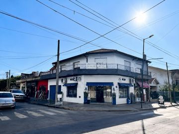 Terreno PH más 6 locales en venta en Martínez