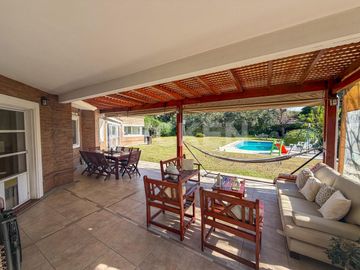 Casa en venta en Lomas de la Carolina