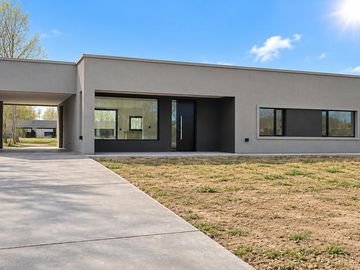Venta Casa 3 dormi - Bº Canales de Plottier