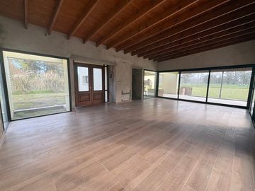 Casa en Venta en  lote de 2500 m² – Barrio Cerrado Las...