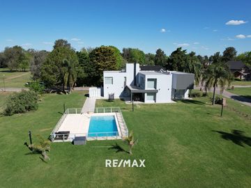 Alquiler casa  6 amb amoblada Boca Ratón c/ pileta