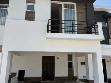Casa nueva en VENTA en zona Noroeste